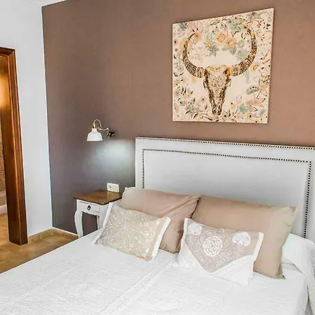 Sleeps 10 Pool Wifi Villa